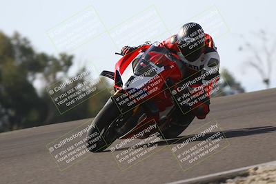 media/Nov-02-2025-Lets Ride (Sun) [[f7a3caa734]]/B Group/1120am (Turn 2 Inside)/